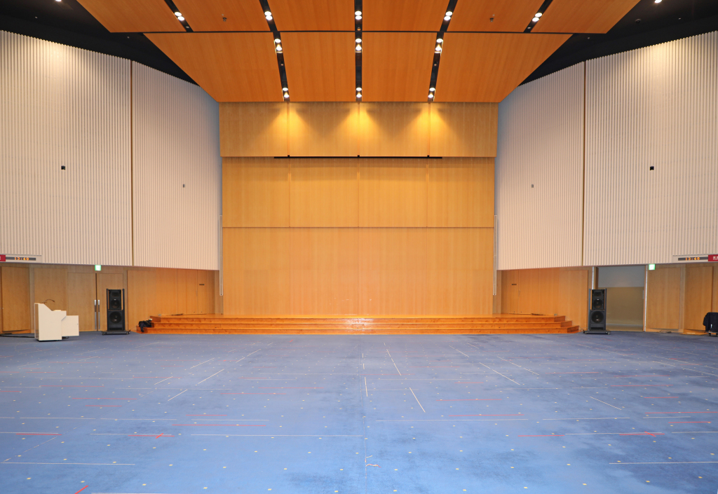 朱鷺メッセ　新潟コンベンションセンター様　国際会議場